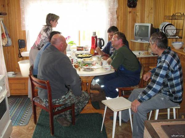 Посиделки перед рыбалкой