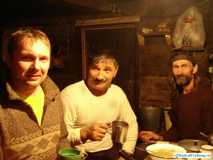 Ловля окуня на реке в Иркутской области (Осень 2011г.)